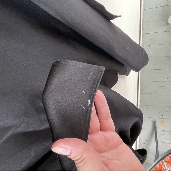 BCBGMAXAZRIA Caryln Satin Skirt in Black Size L (NWT) - Picture 5 of 14